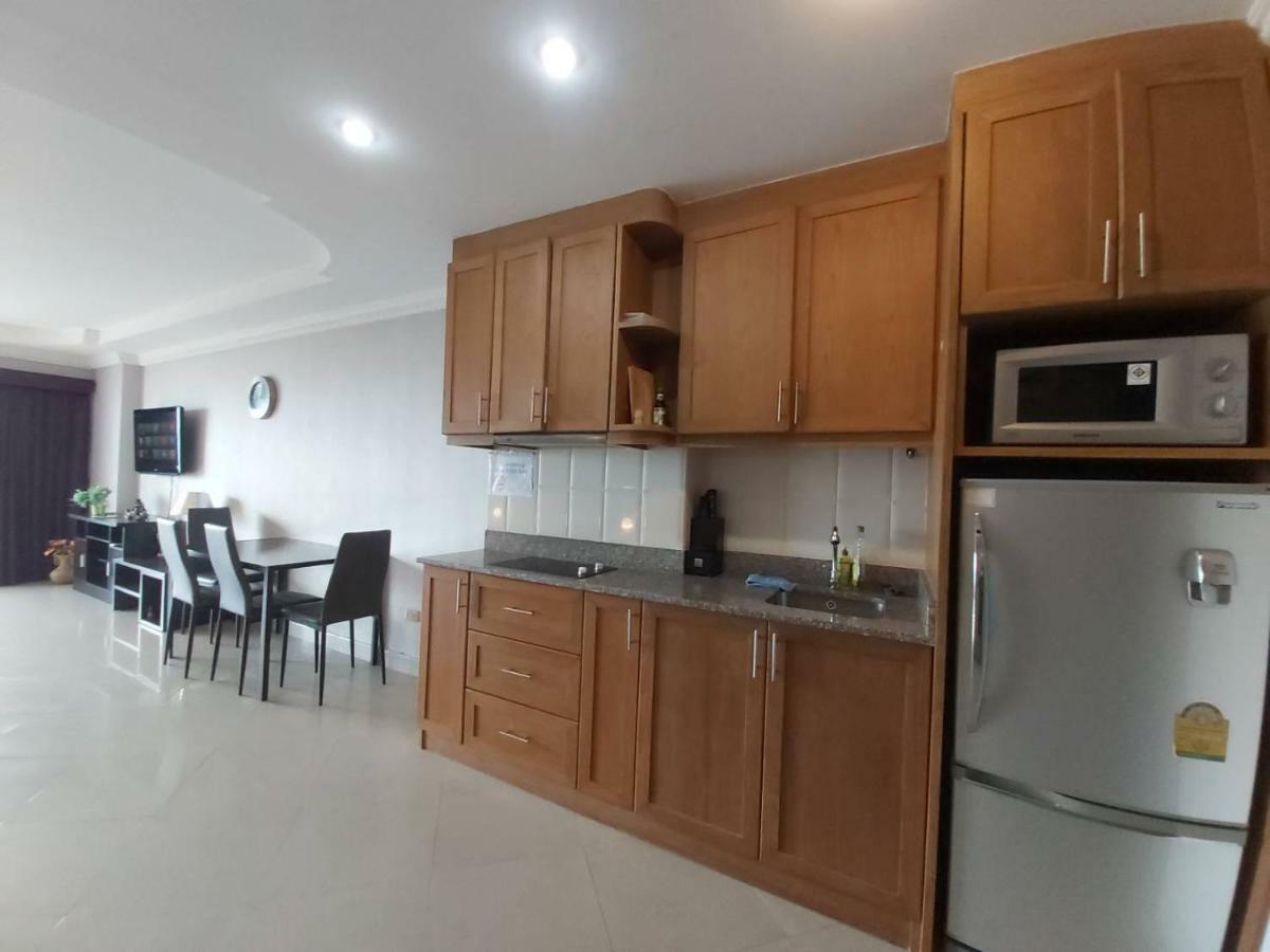Condominum In Jomtien Beach With Sea View, Balcony And Free Wifi Pattaya Exterior photo