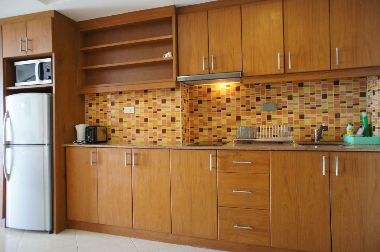 Condominum In Jomtien Beach With Sea View, Balcony And Free Wifi Pattaya Exterior photo