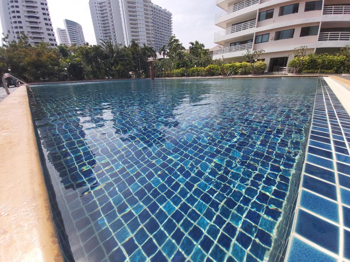 Condominum In Jomtien Beach With Sea View, Balcony And Free Wifi Pattaya Exterior photo