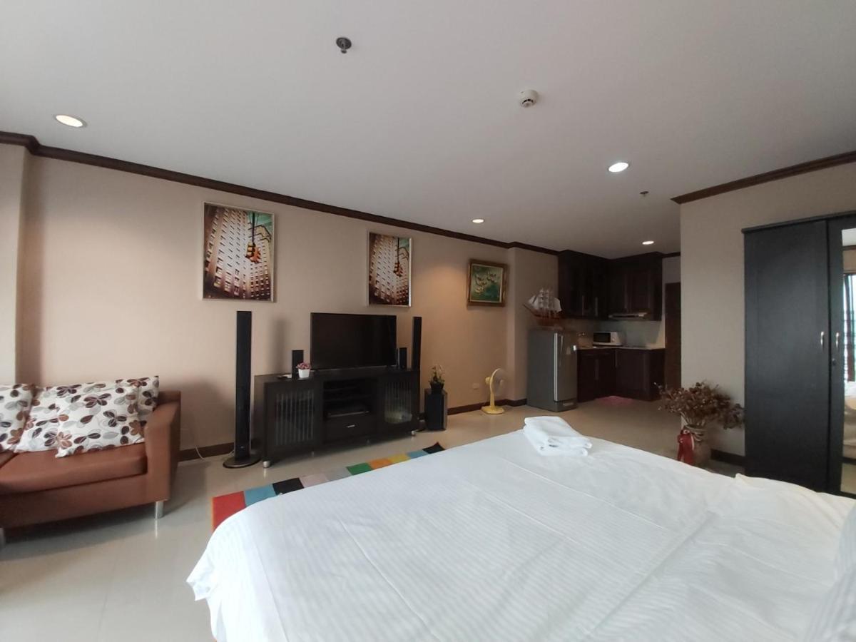 Condominum In Jomtien Beach With Sea View, Balcony And Free Wifi Pattaya Exterior photo
