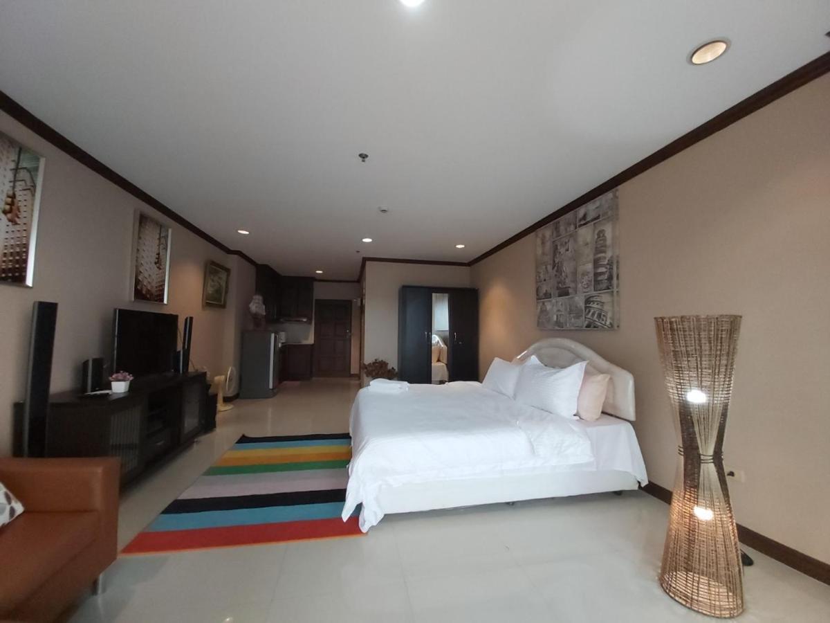 Condominum In Jomtien Beach With Sea View, Balcony And Free Wifi Pattaya Exterior photo