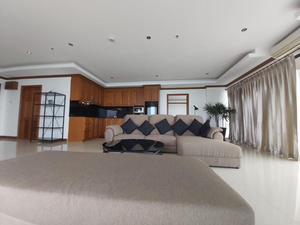 Condominum In Jomtien Beach With Sea View, Balcony And Free Wifi Pattaya Exterior photo