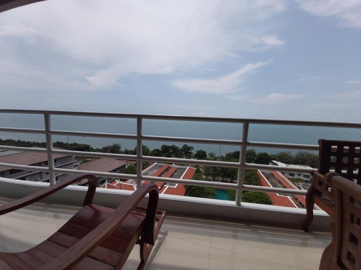 Condominum In Jomtien Beach With Sea View, Balcony And Free Wifi Pattaya Exterior photo