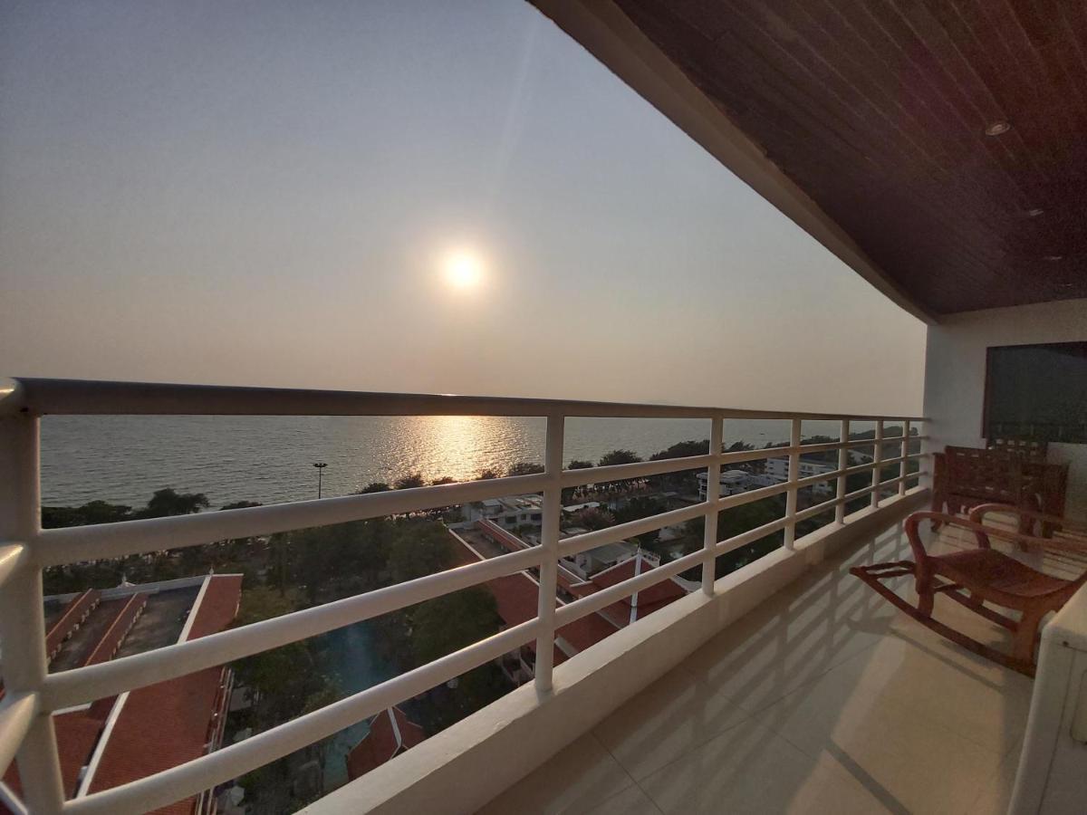 Condominum In Jomtien Beach With Sea View, Balcony And Free Wifi Pattaya Exterior photo